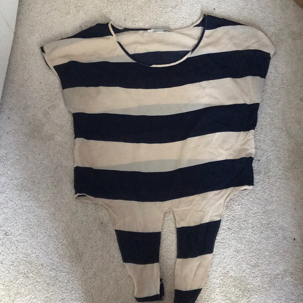 Tie-bottom Top